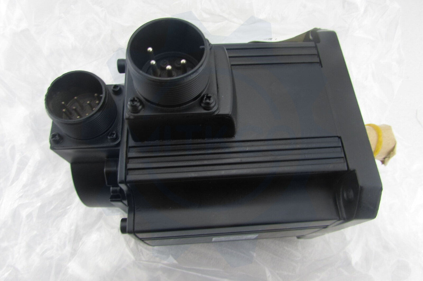 hf-se102-mitsubishi-servo-motor the product title is: HC-SF81 Mitsubishi servomotor