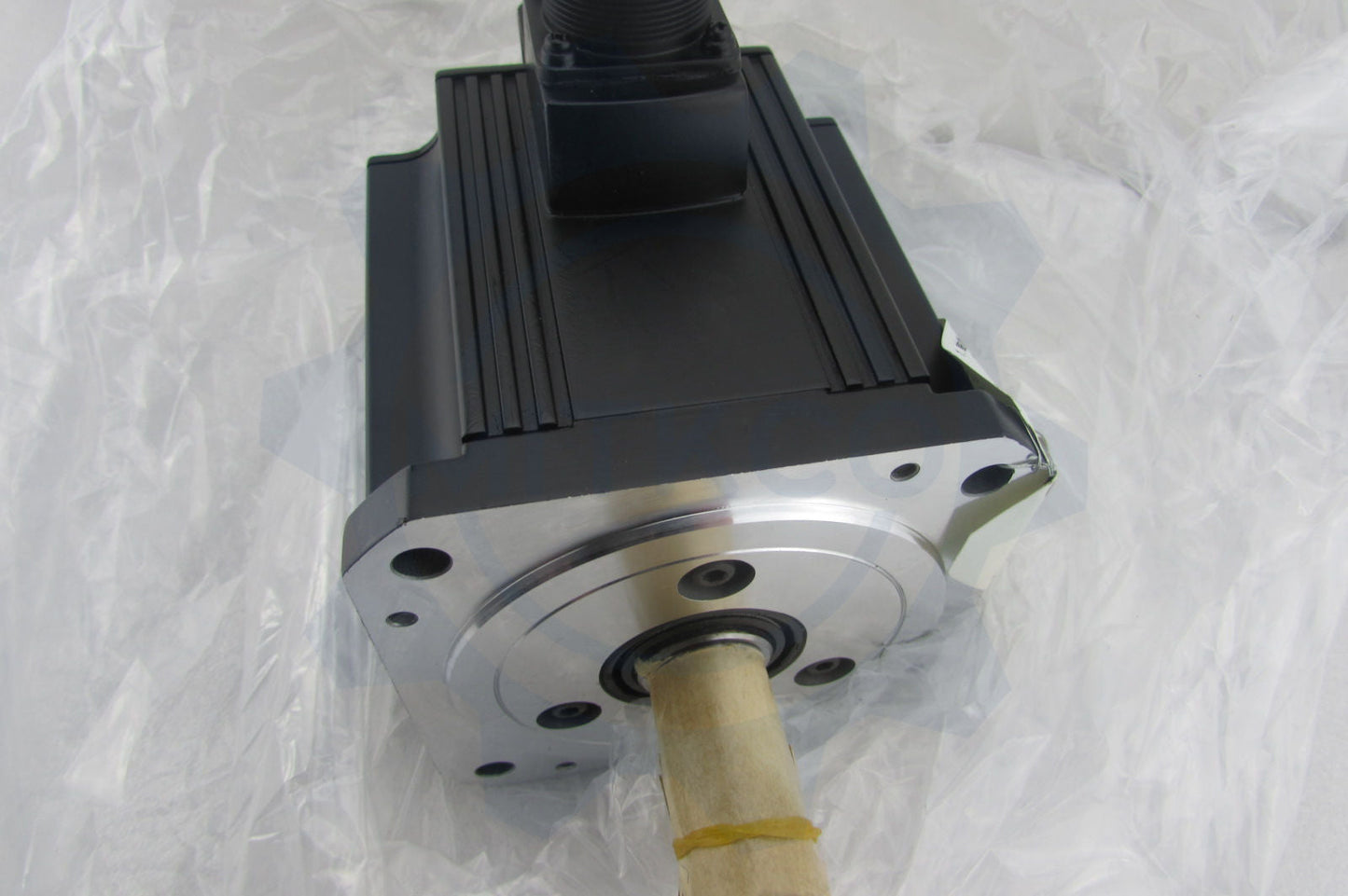 hf-se102-mitsubishi-servo-motor the product title is: HC-SF81 Mitsubishi servomotor