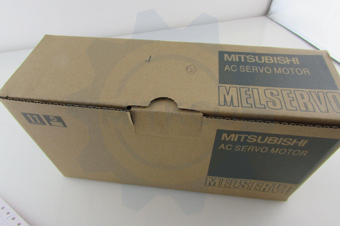 hf-se102-Mitsubishi-servomotor